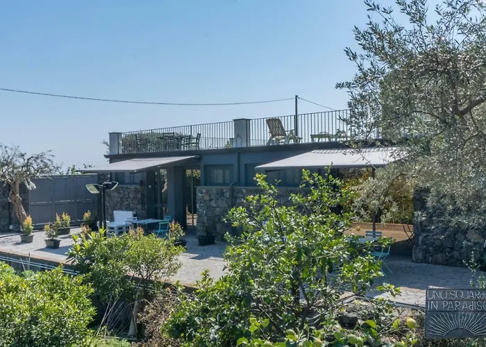 Uno Sguardo In Paradiso Сasa de vacaciones Acireale